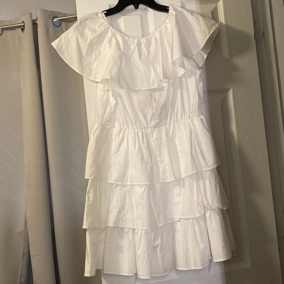 White Summer/Spring Dress - Picture 2 of 4